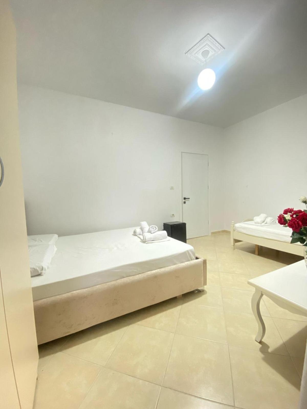 Enel Villa Sarande Exterior photo